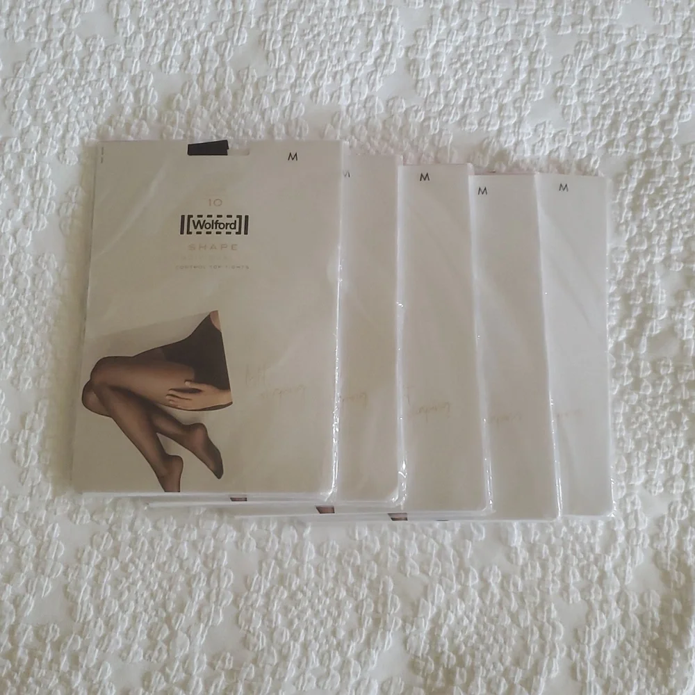 WOLFORD SHAPE INDIVIDUAL 10 CONTROL TOP TIGHTS : Size:Medium; Color: BLACK